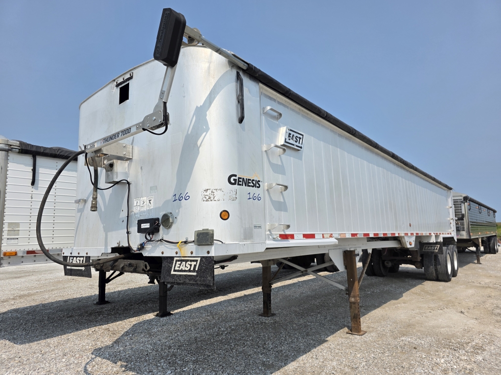2004 East Frameless Dump Trailer