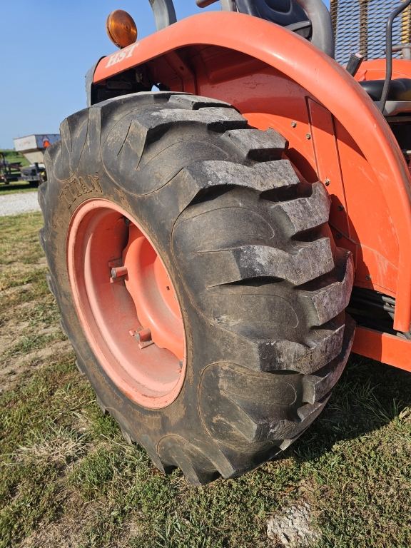 2004 Kubota L3940