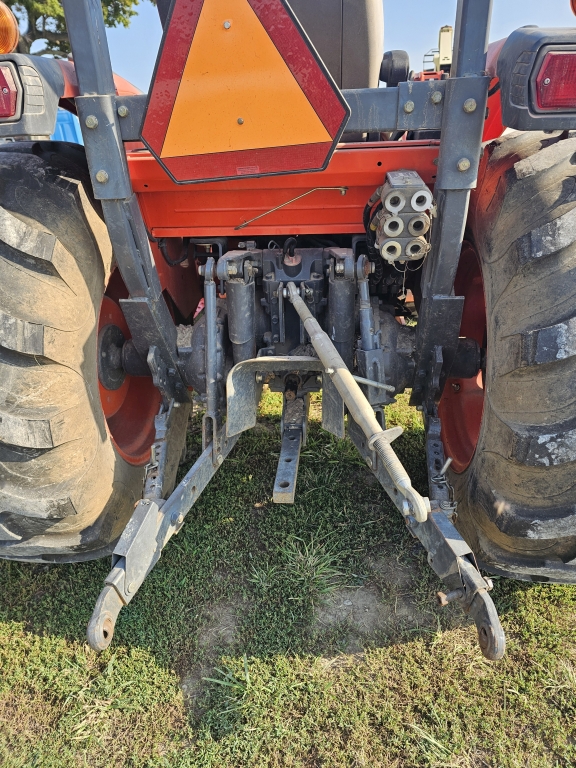 2004 Kubota L3940