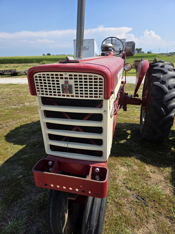 Farmall 560