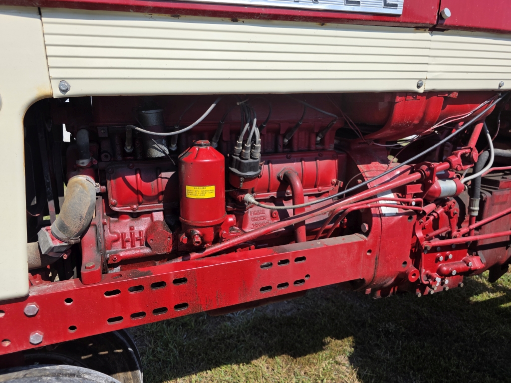 Farmall 560