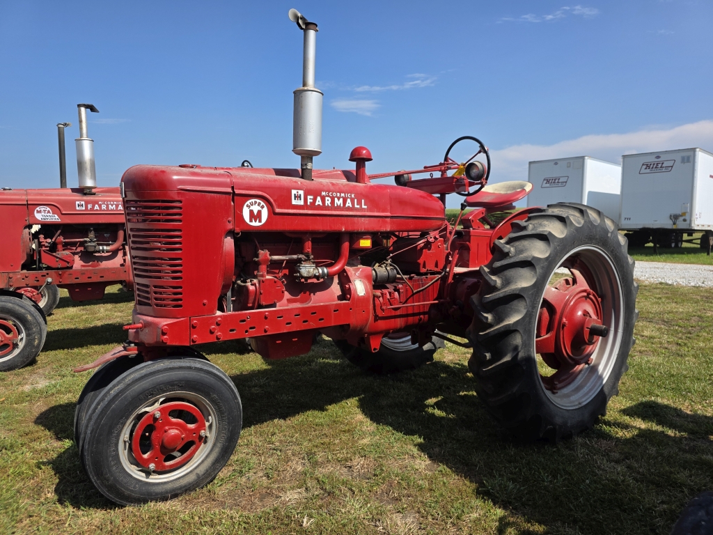 Photo of a  Farmall Super M