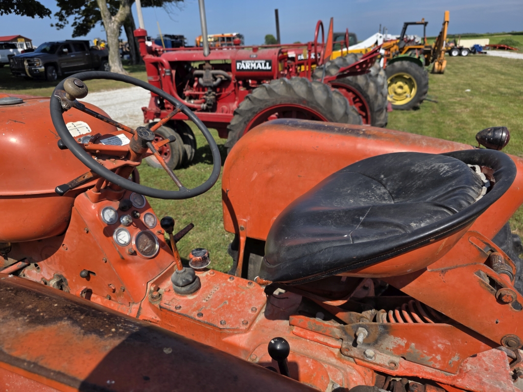 Allis Chalmers D17
