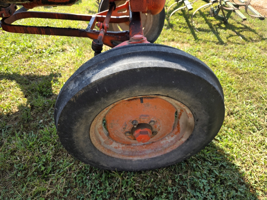 Allis Chalmers D17