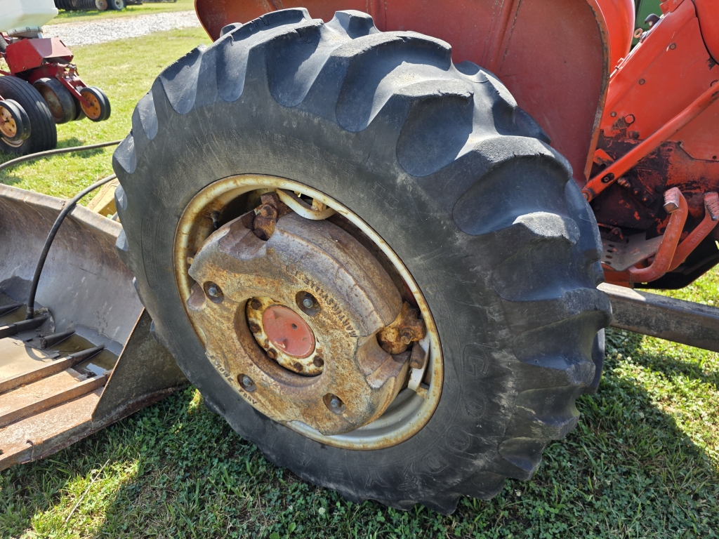 Allis Chalmers D17