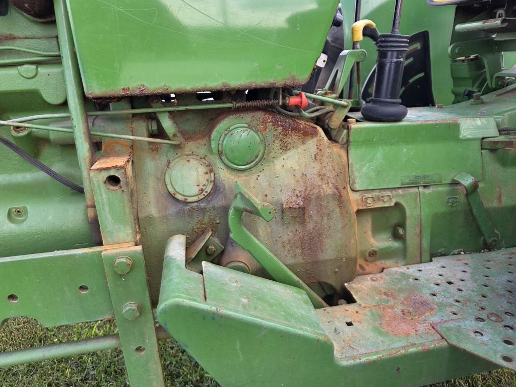 John Deere 2460