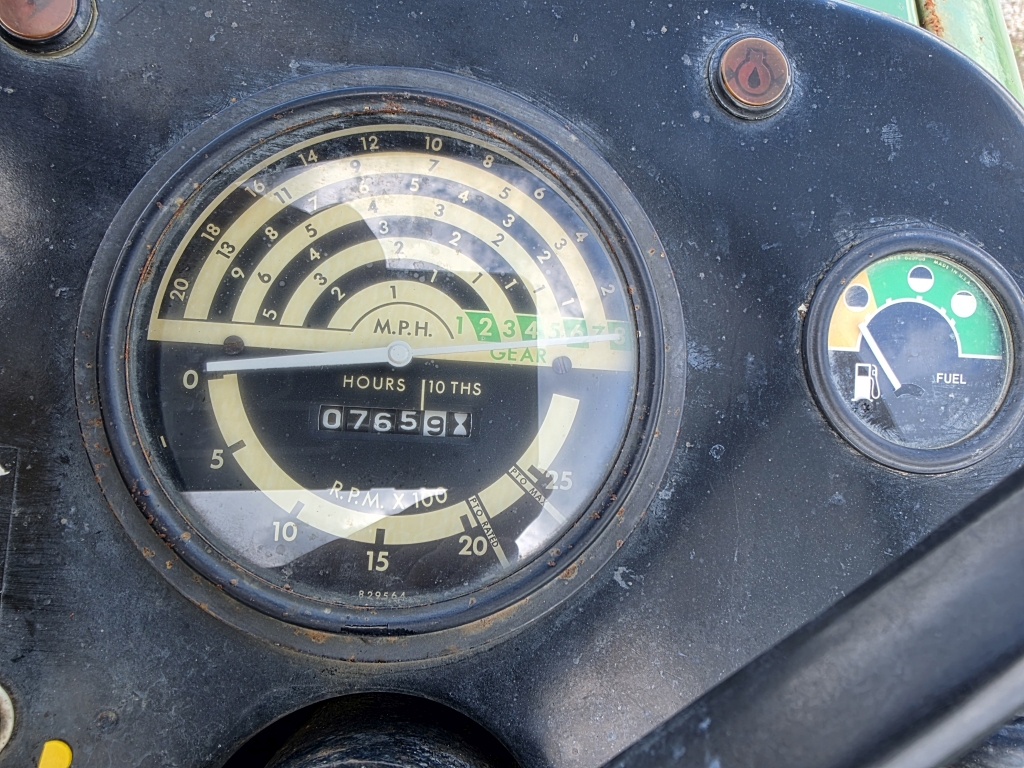 John Deere 2460