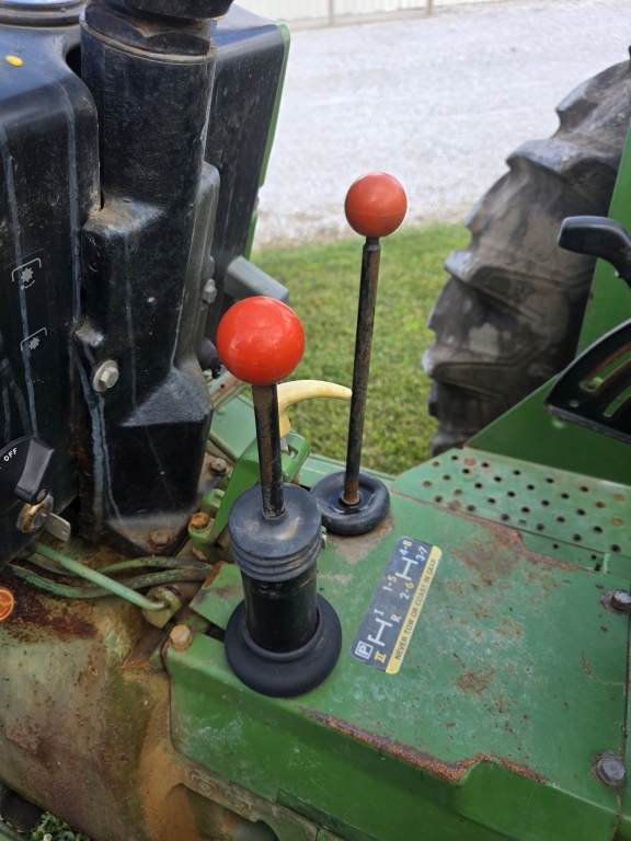 John Deere 2460