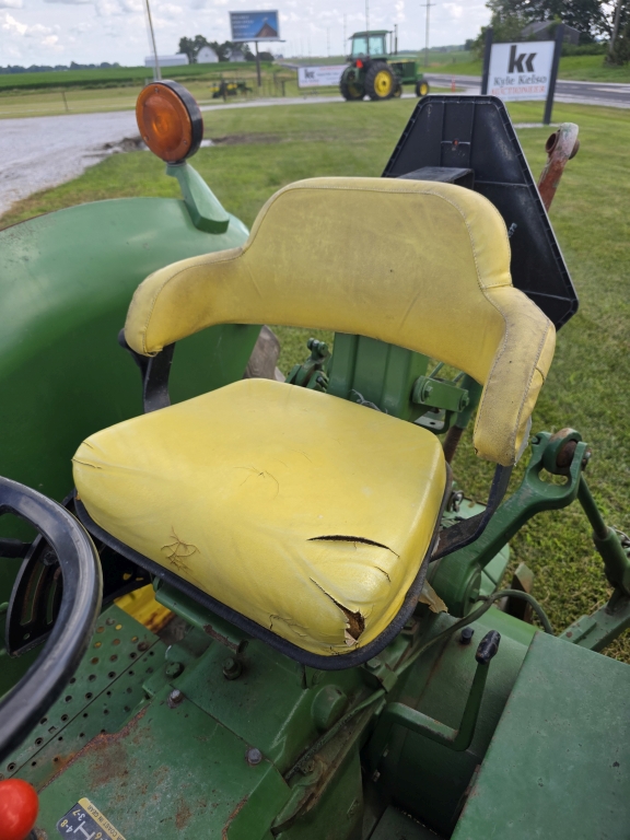 John Deere 2460