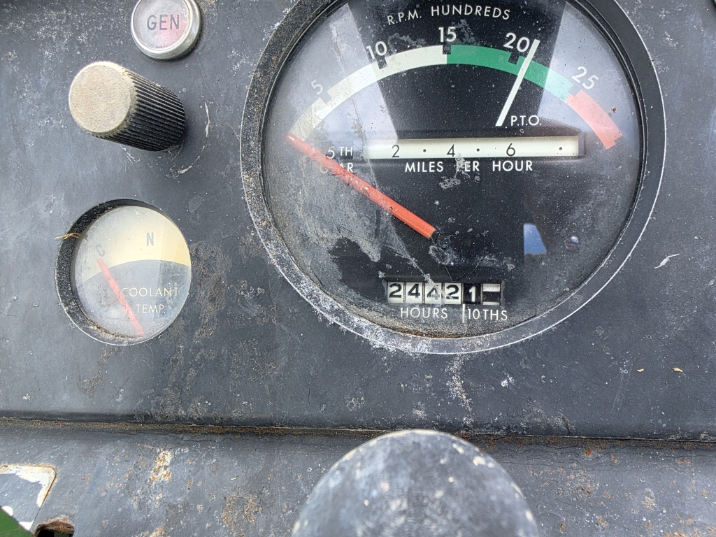 John Deere 3020
