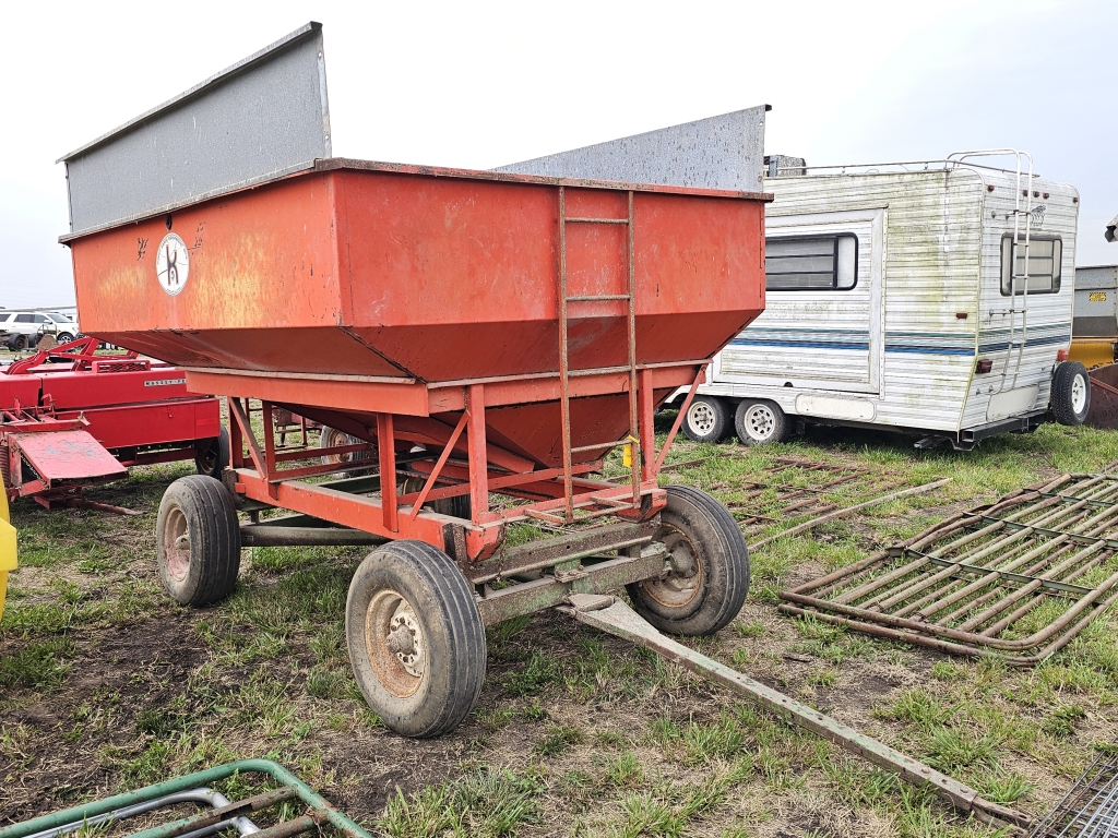 Kory Farm Equipment 250-Bushel Gravity Wagon