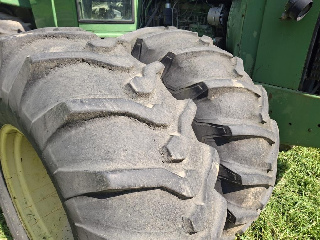 1979 John Deere 8440