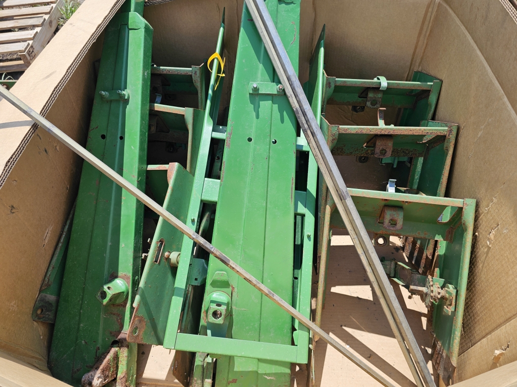 John Deere 7000