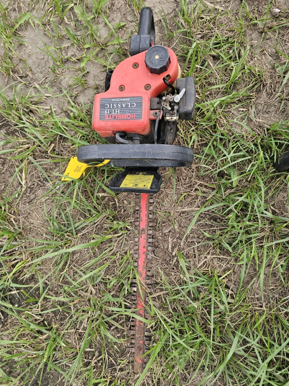Homelite Gas-Powered Hedge Trimmers