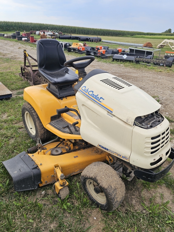 Cub Cadet 3800