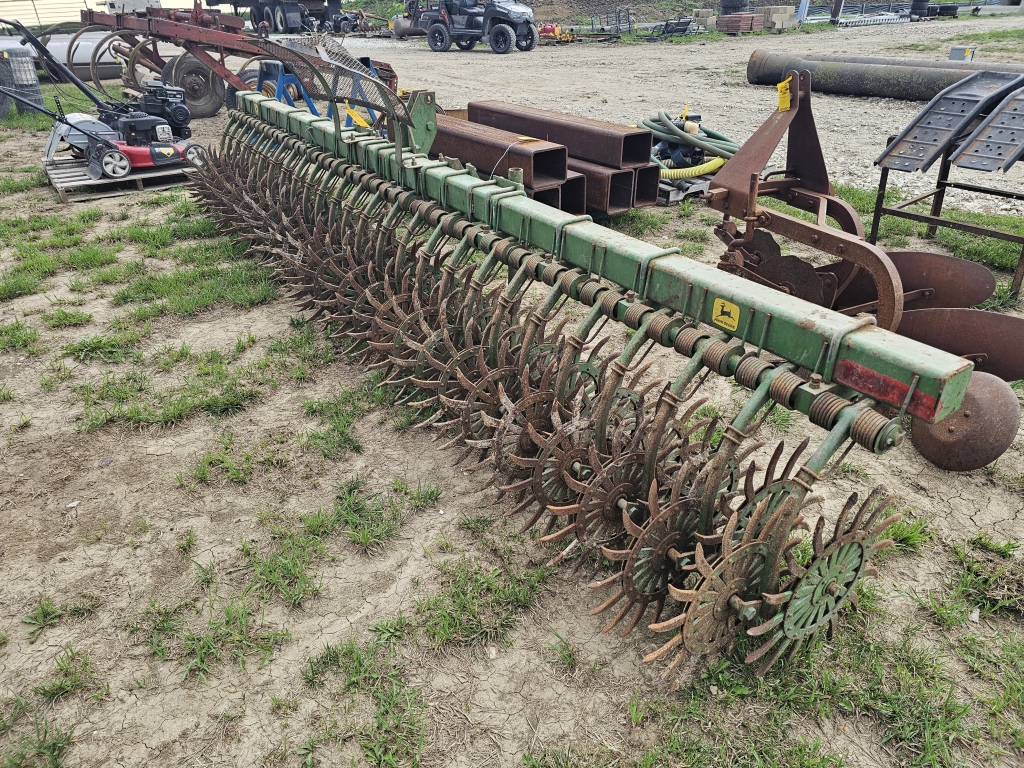 John Deere 400
