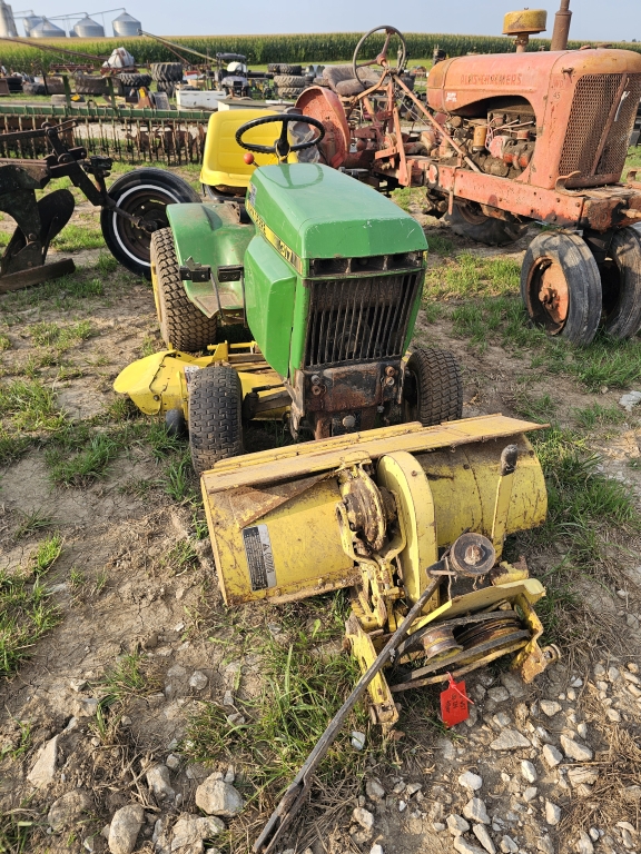 John Deere 317