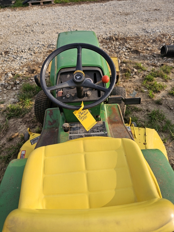 John Deere 317