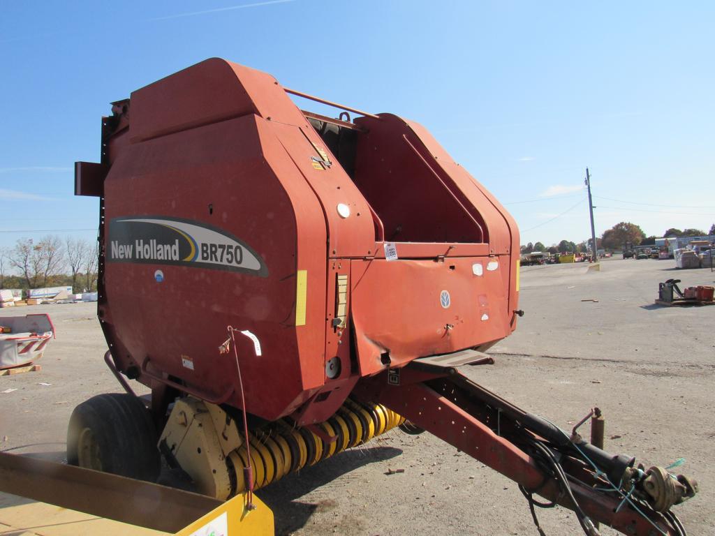 Photo of a 1974 New Holland BR750