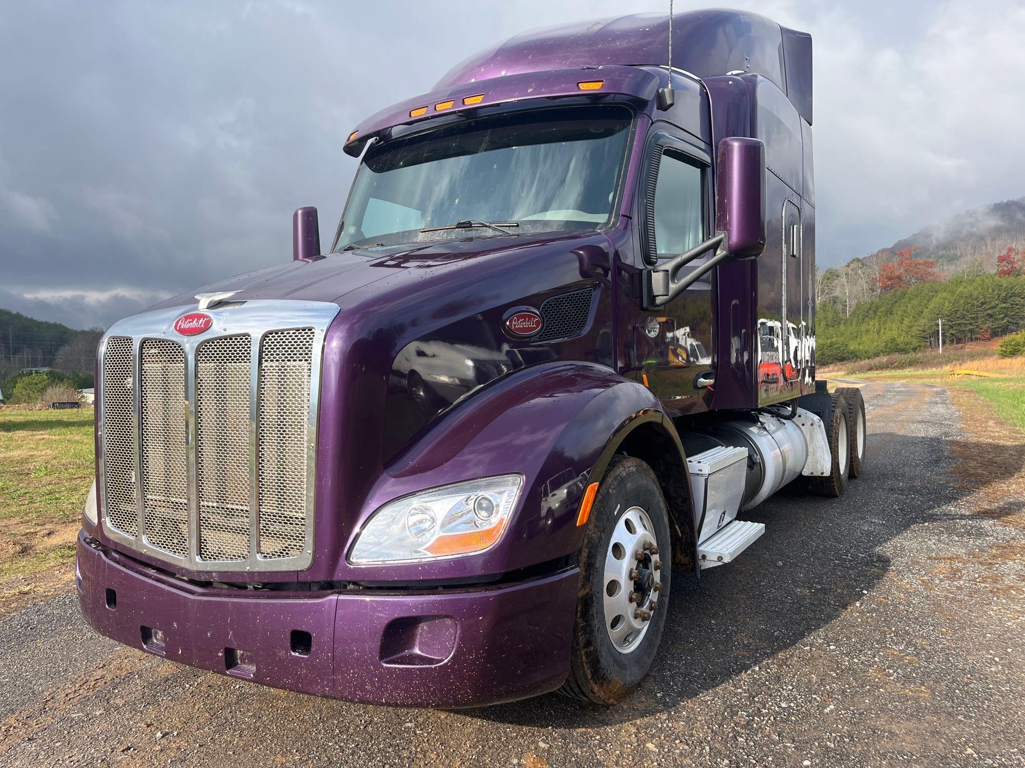 Photo of a  Peterbilt 579