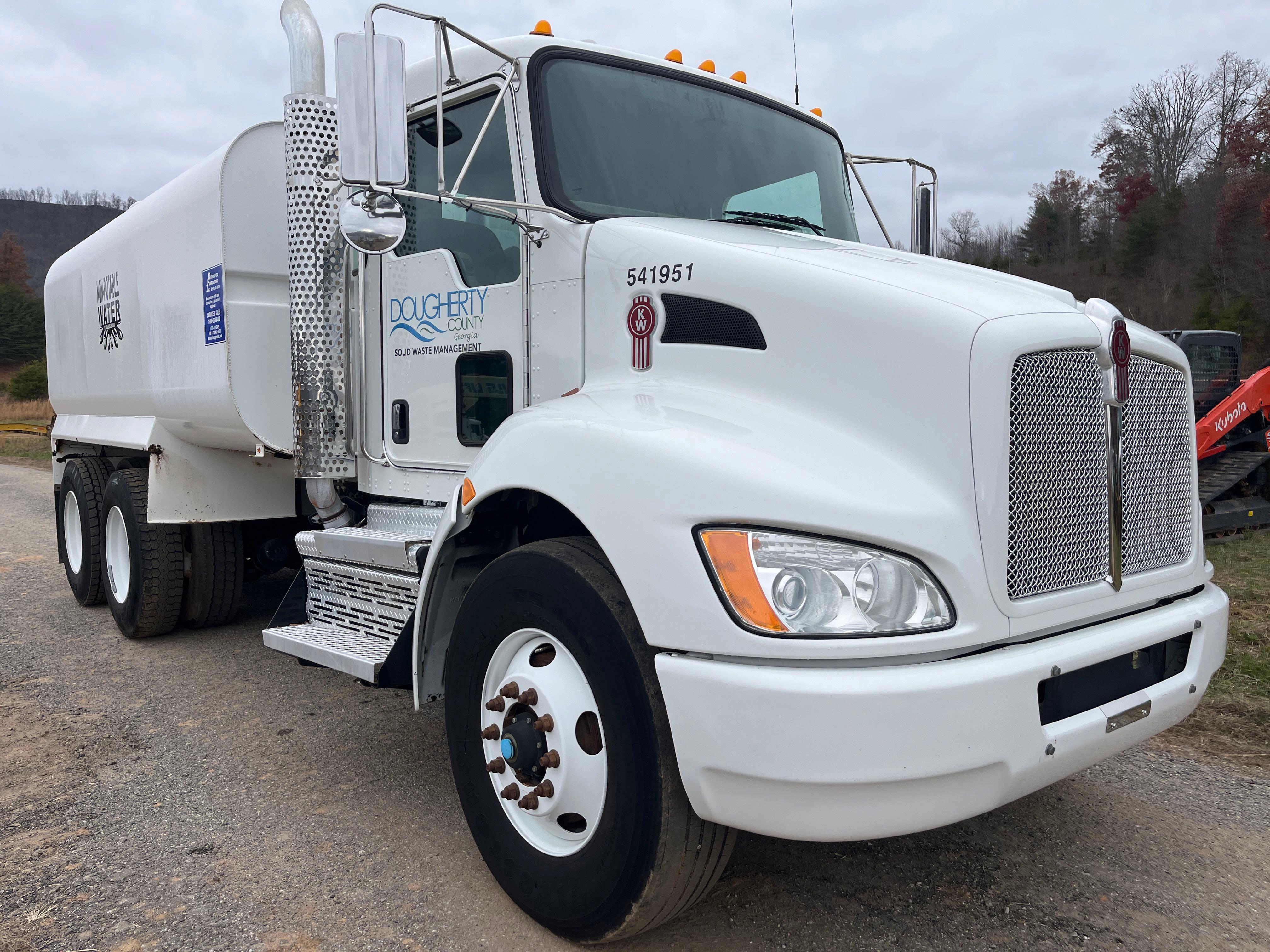 Photo of a 2019 Kenworth T370