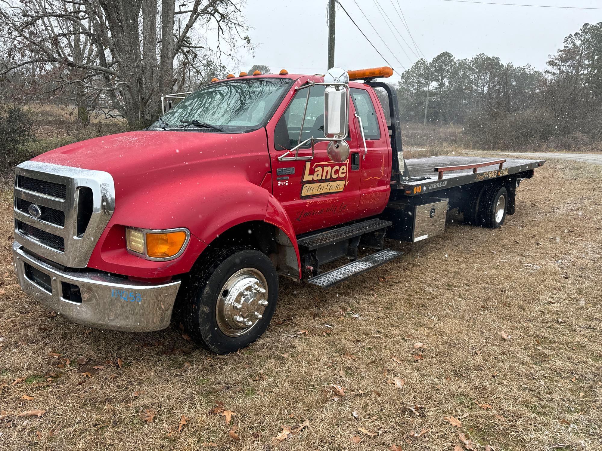 Photo of a 2007 Ford F650