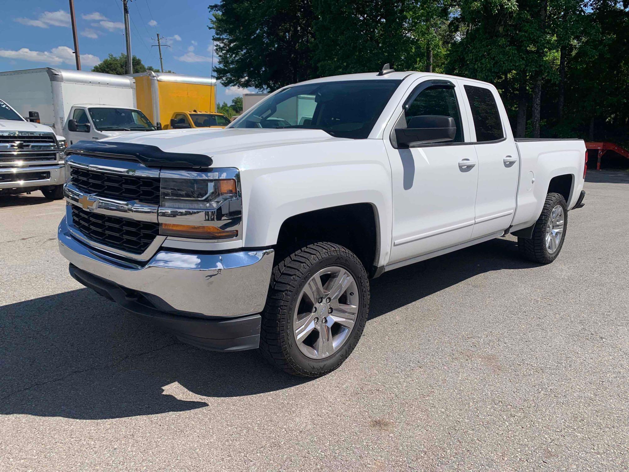Photo of a  Chevrolet Silverado
