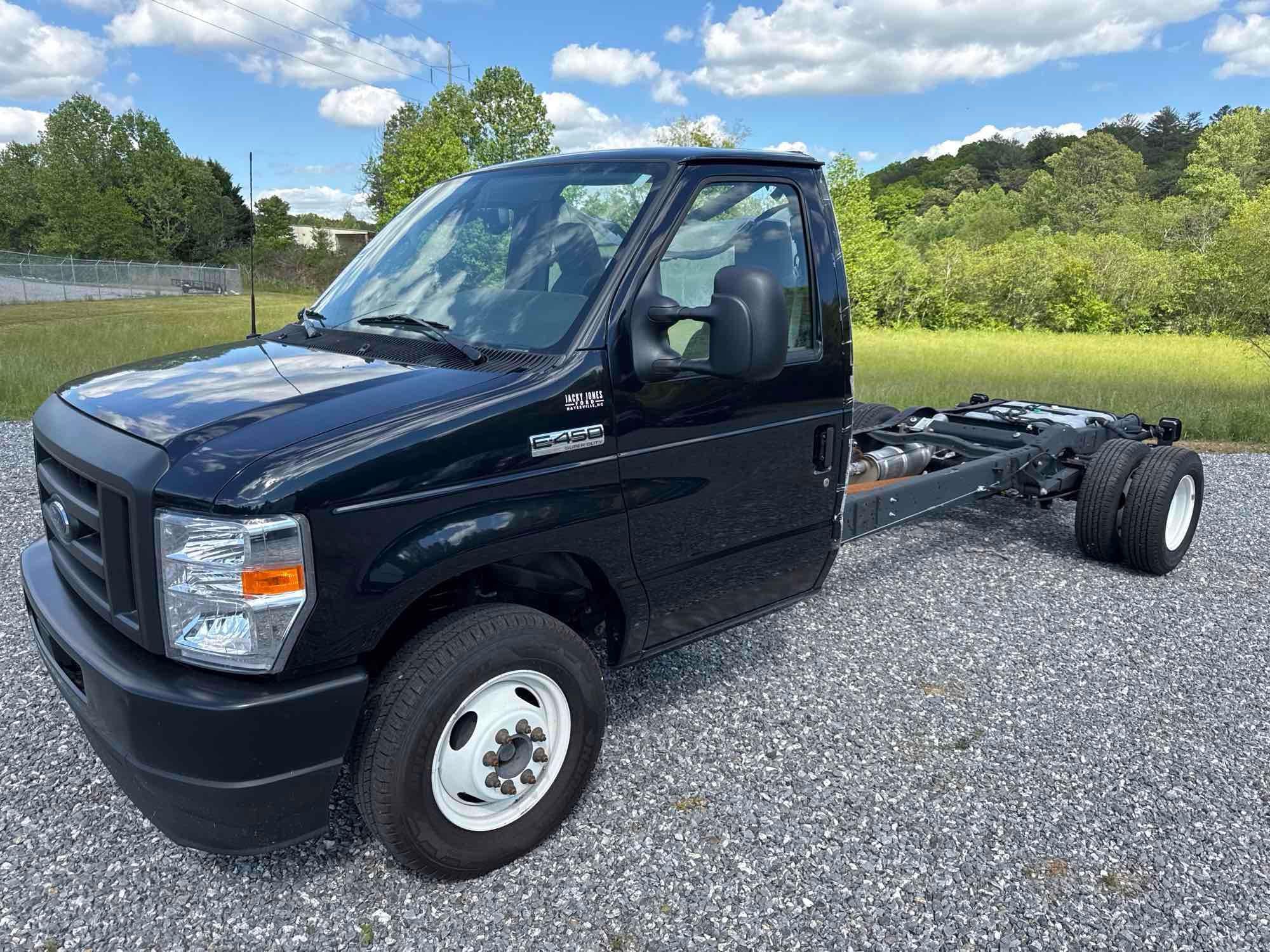 Photo of a  Chevrolet Silverado