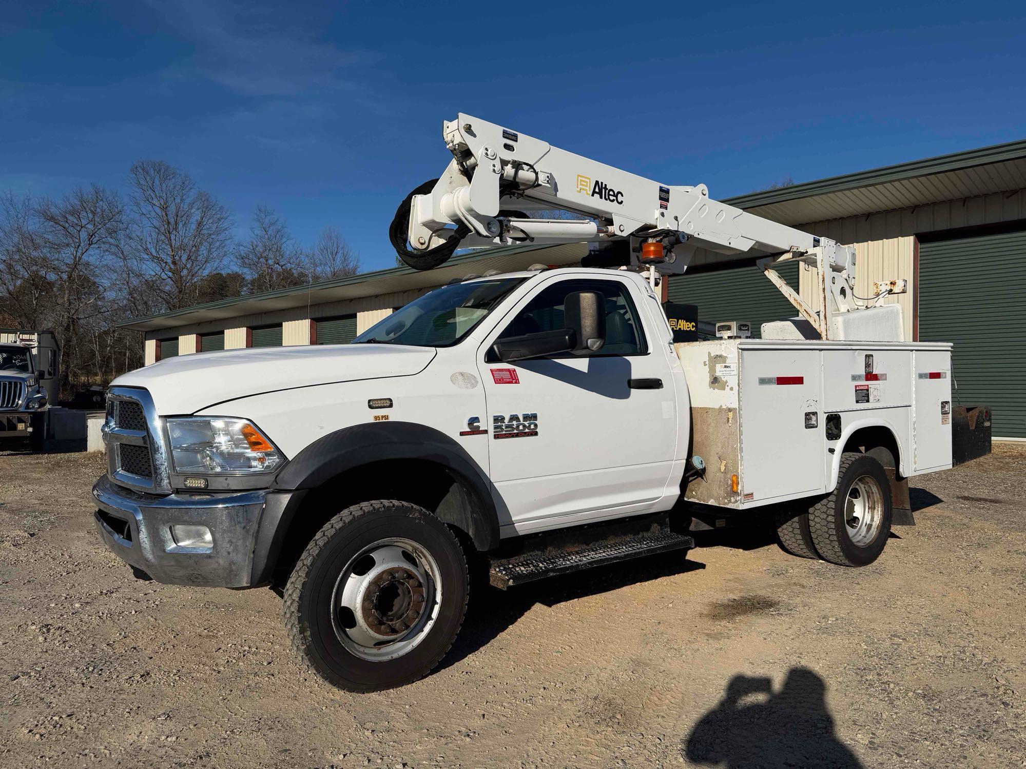 2013 Ram 5500 Bucket Truck, VIN # 3C7WRNALXDG552597