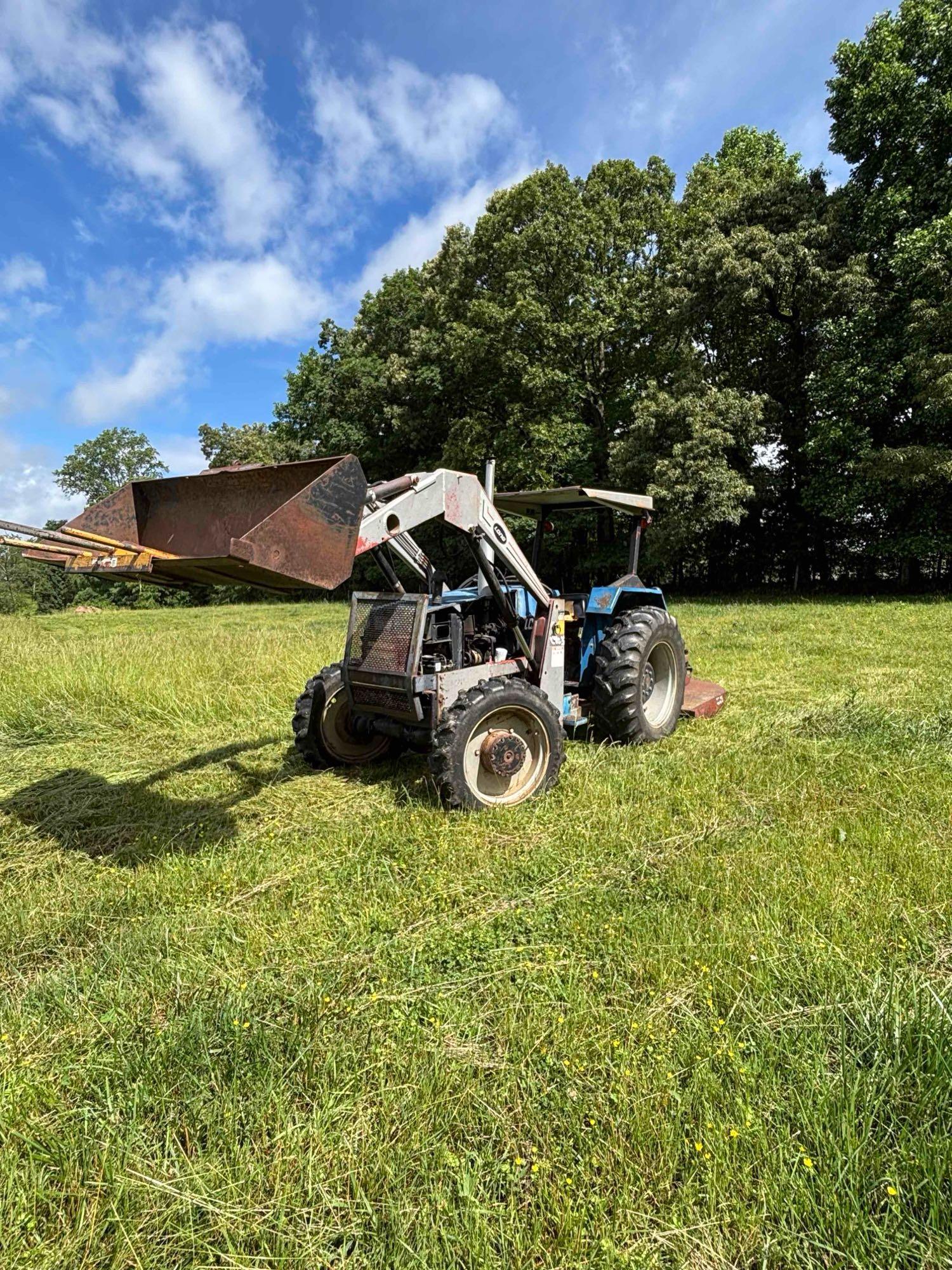 Long 2460 Tractor with Loader