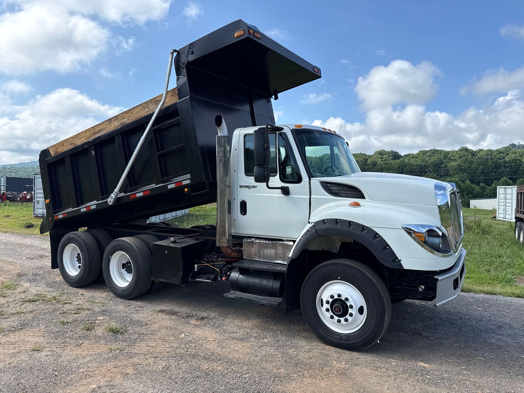 2014 International WORKSTAR