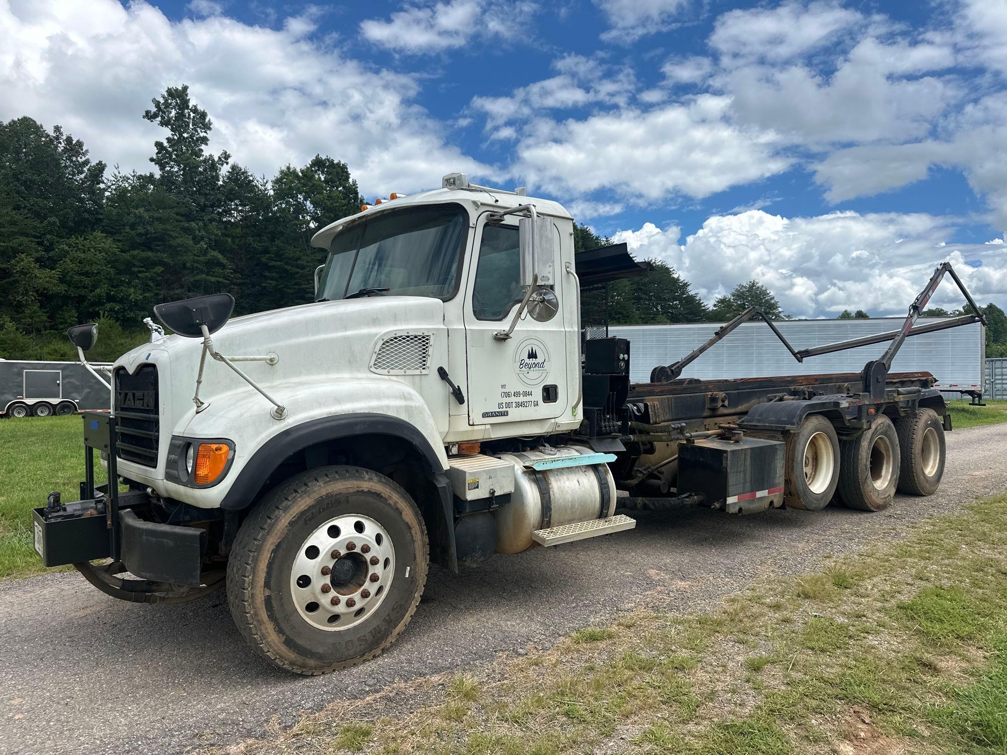 2007 Mack CV713 GRANITE