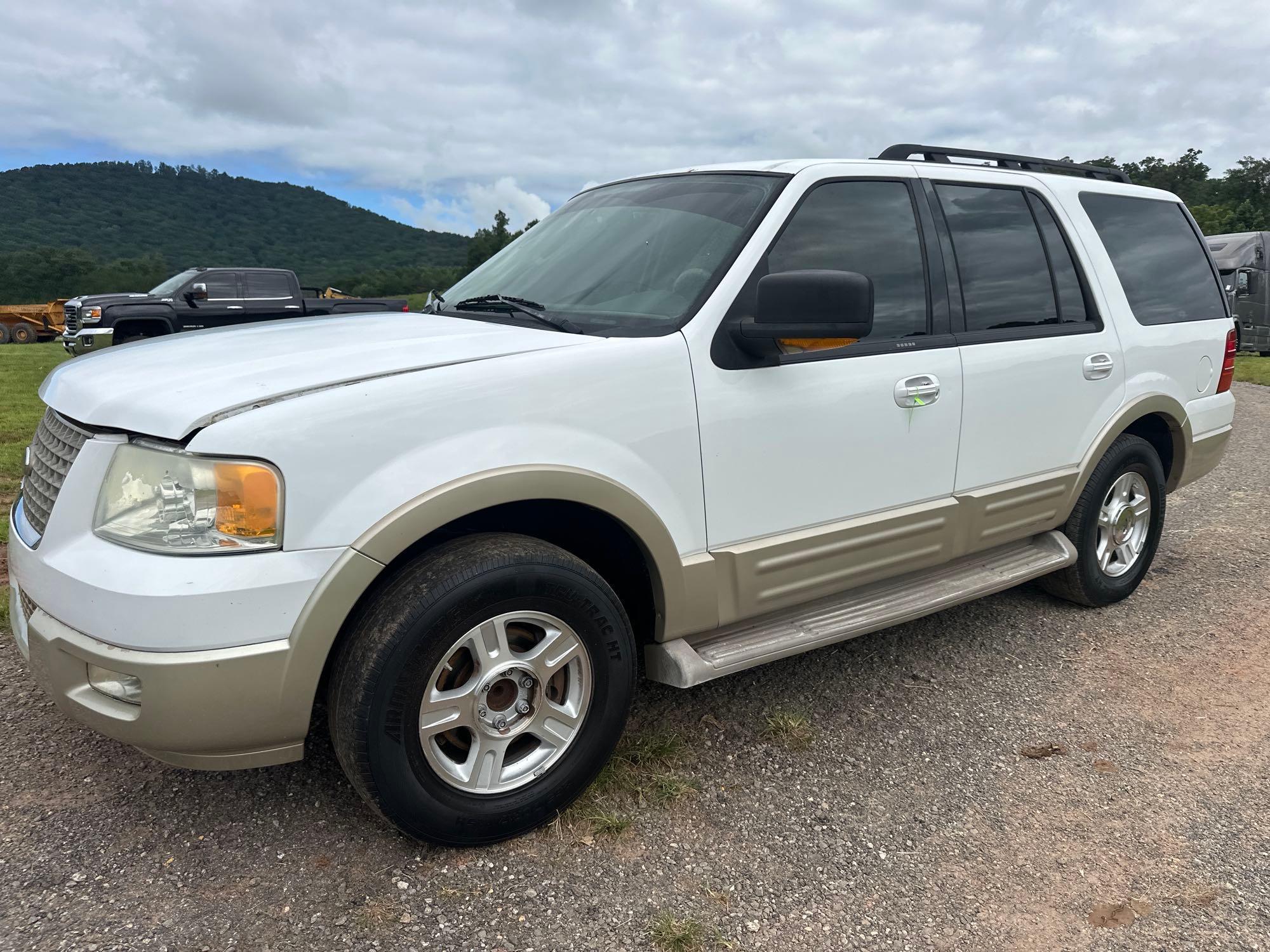 Photo of a 2006 Ford Expedition