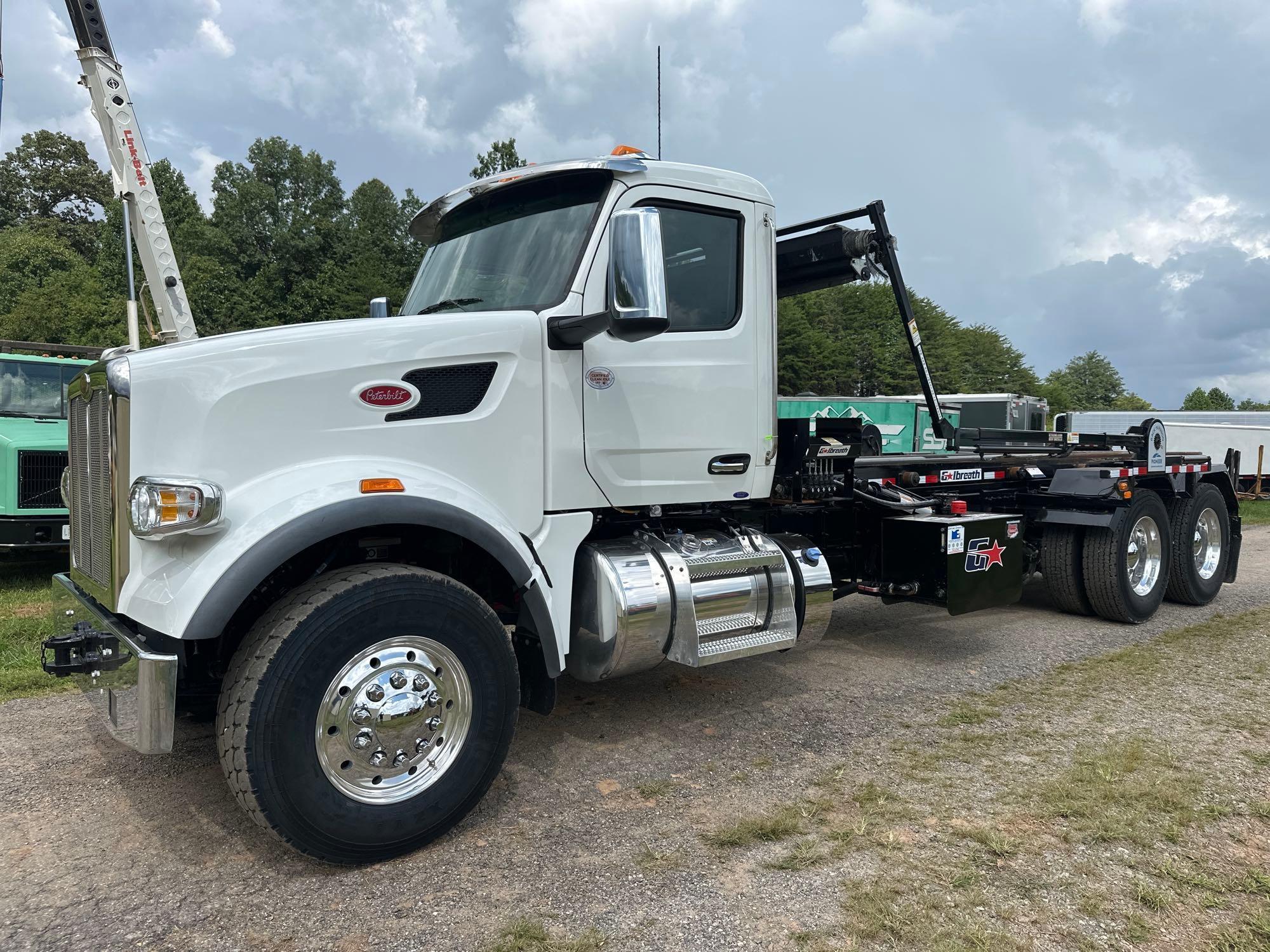 Photo of a 2026 Peterbilt 567