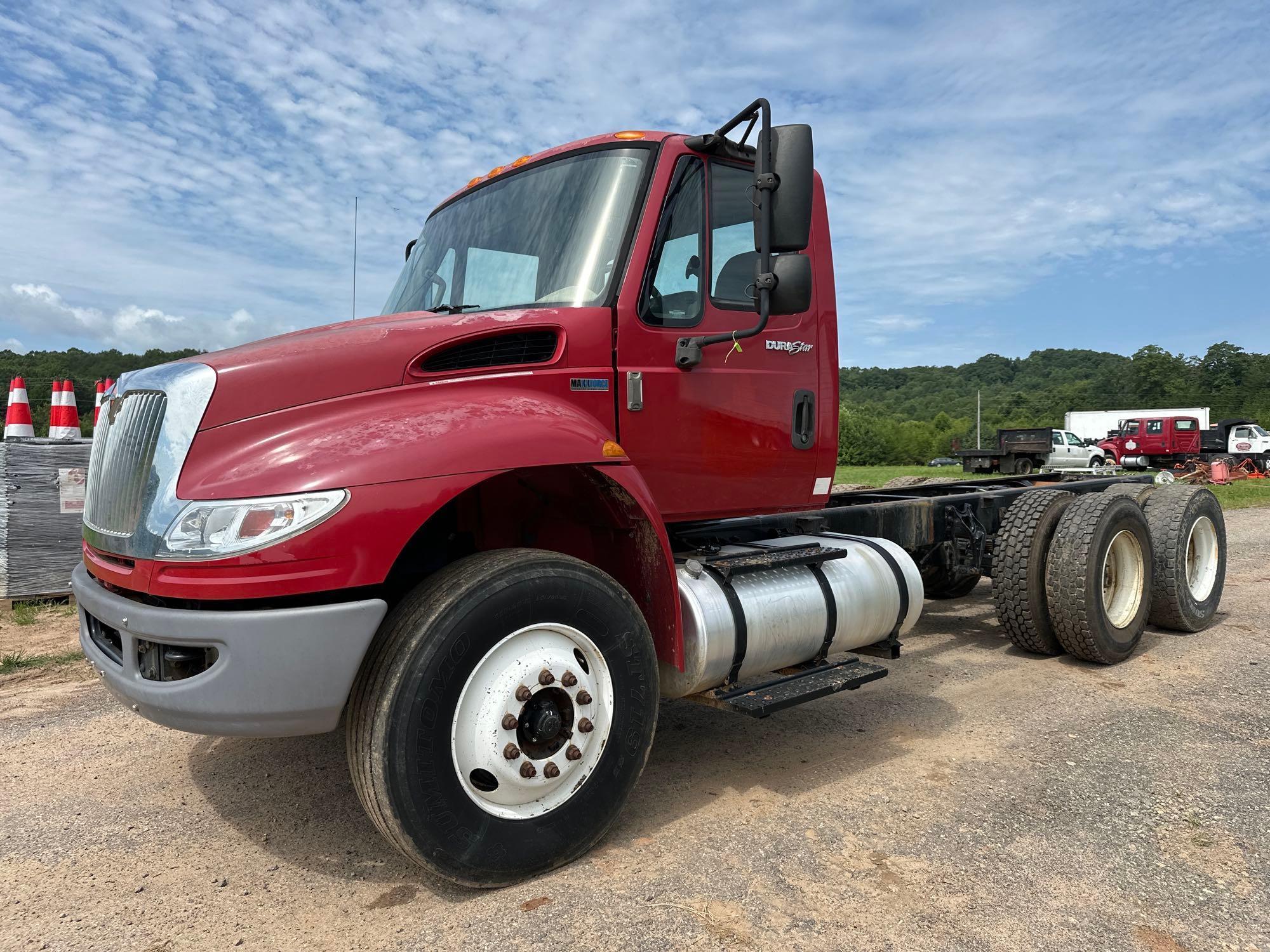 Photo of a 2014 International 4400