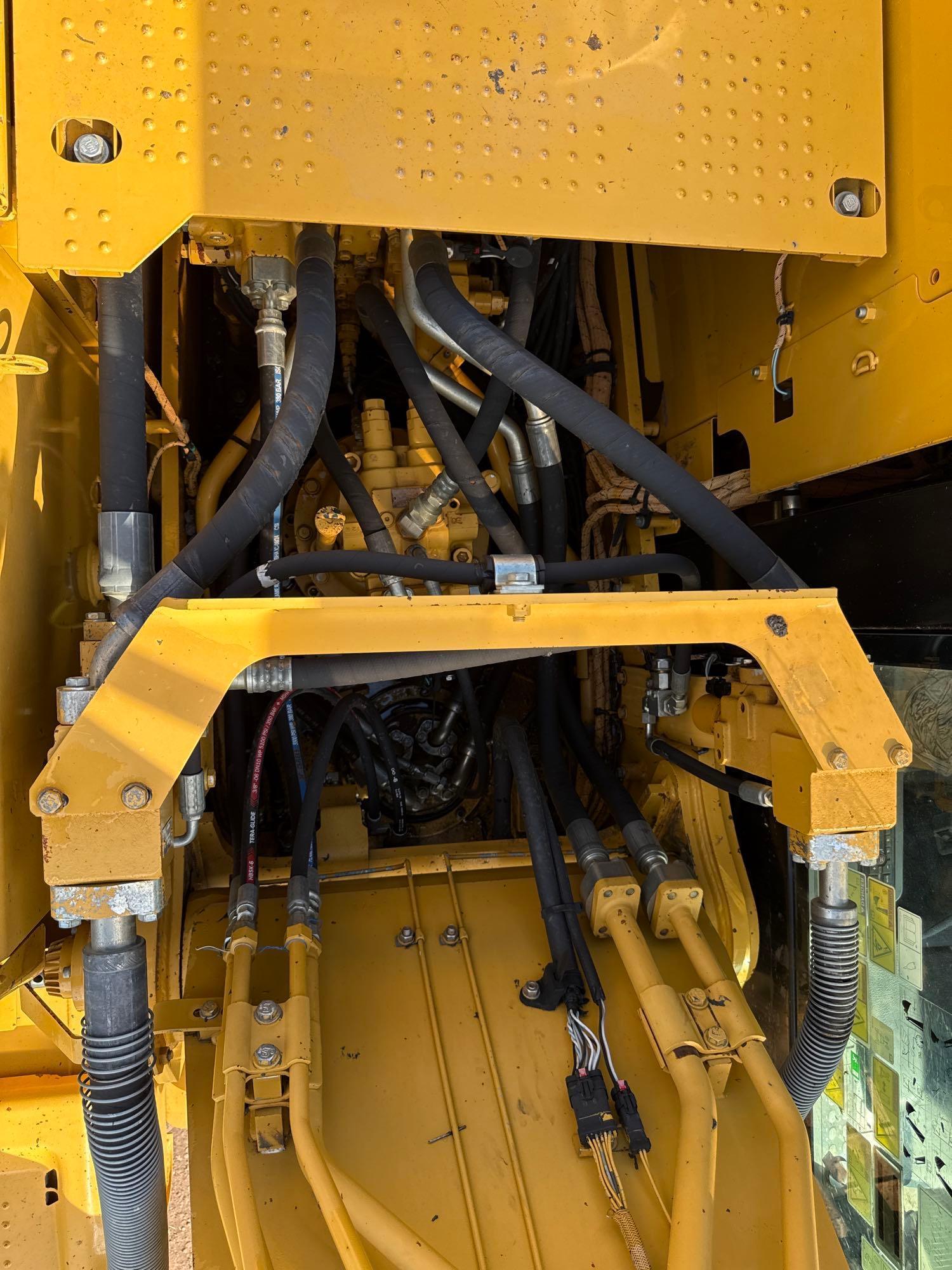 Caterpillar 323FL