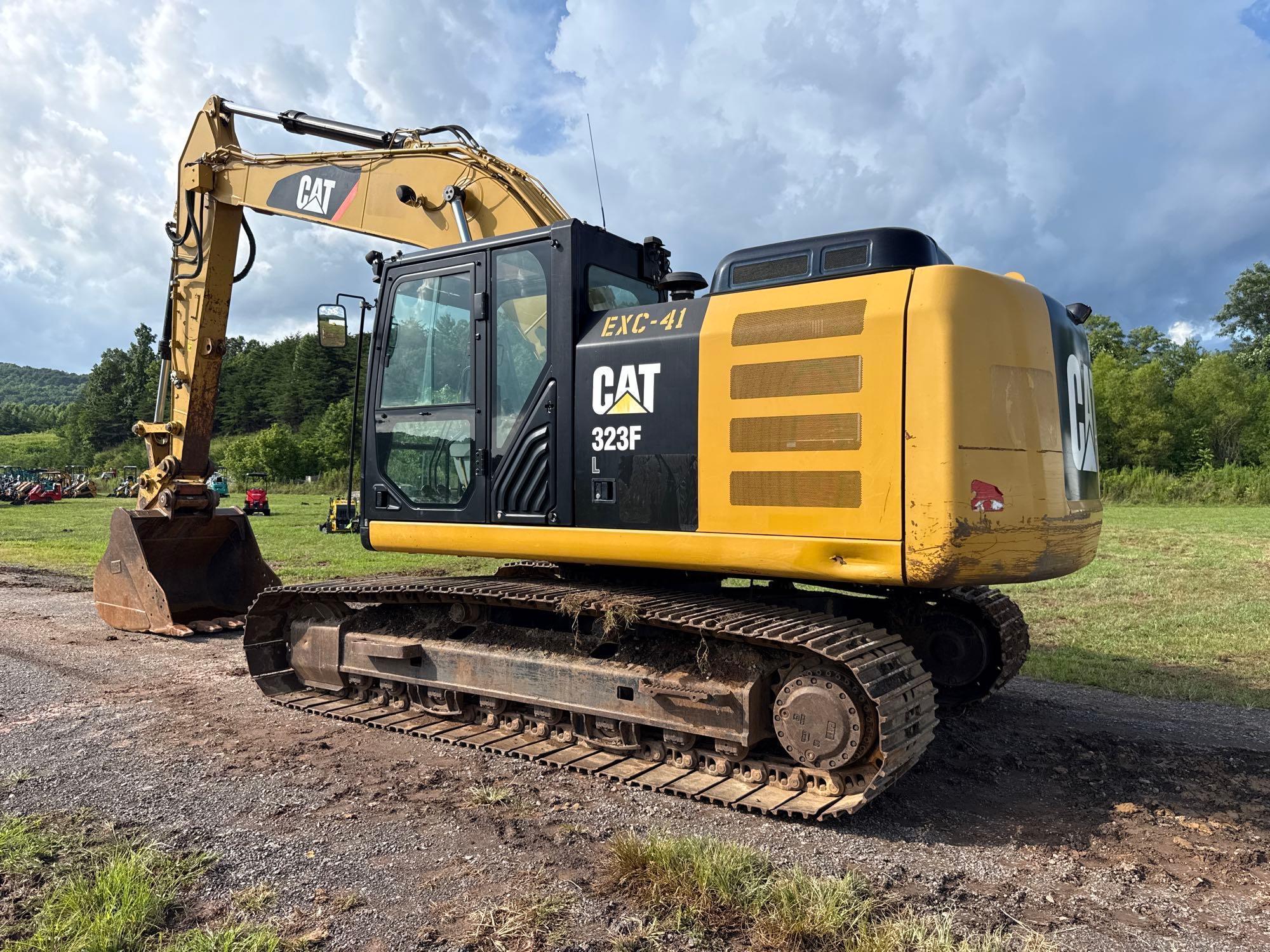 Caterpillar 323FL