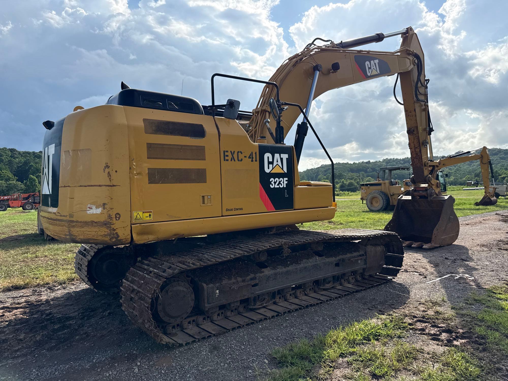 Caterpillar 323FL