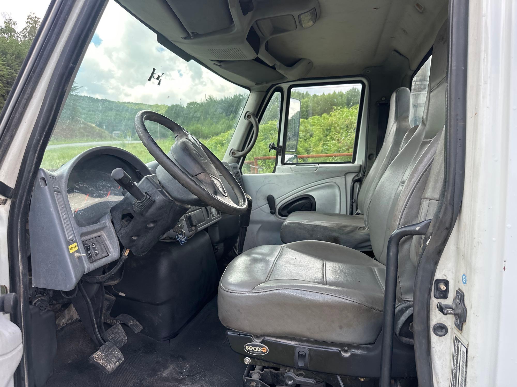 2005 International 7400