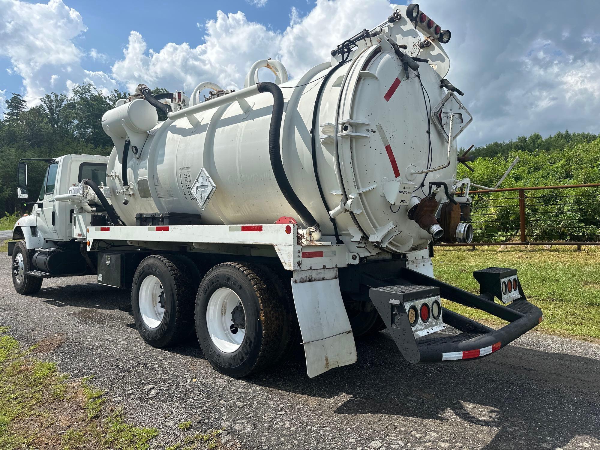 2005 International 7400