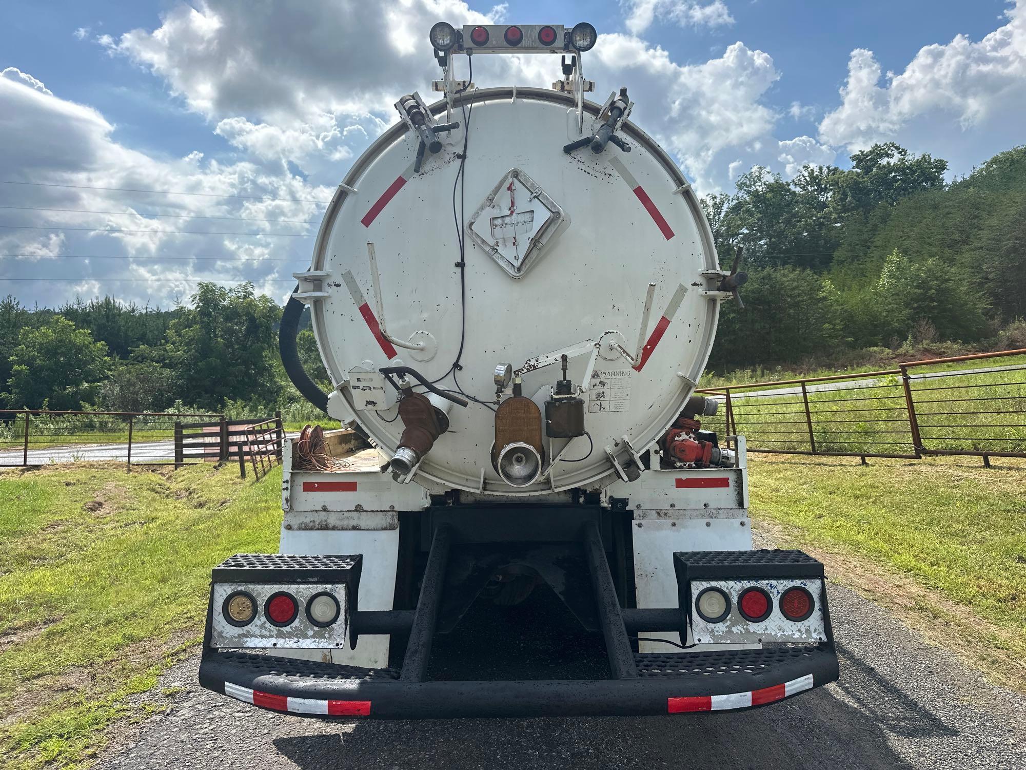 2005 International 7400