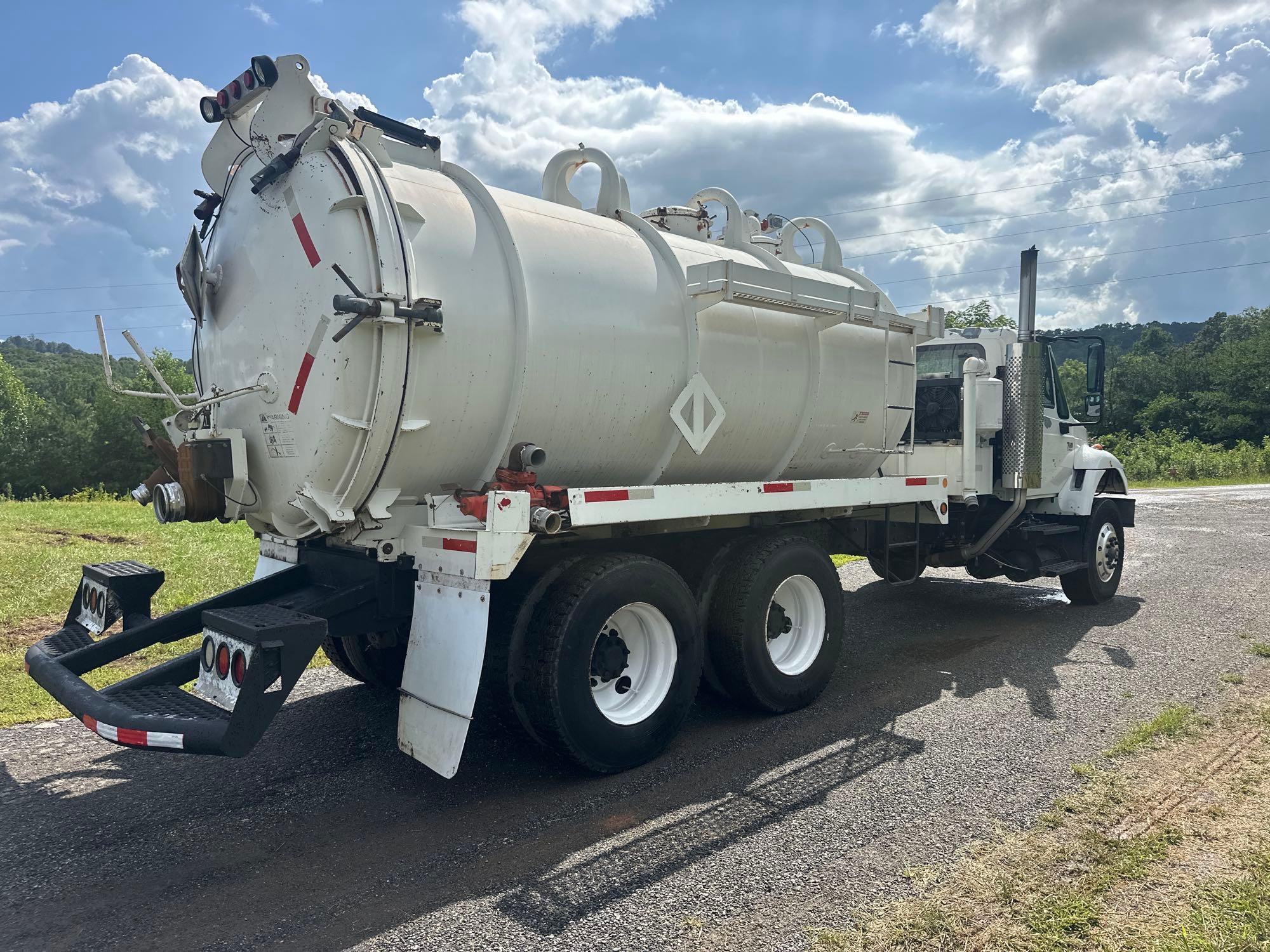 2005 International 7400