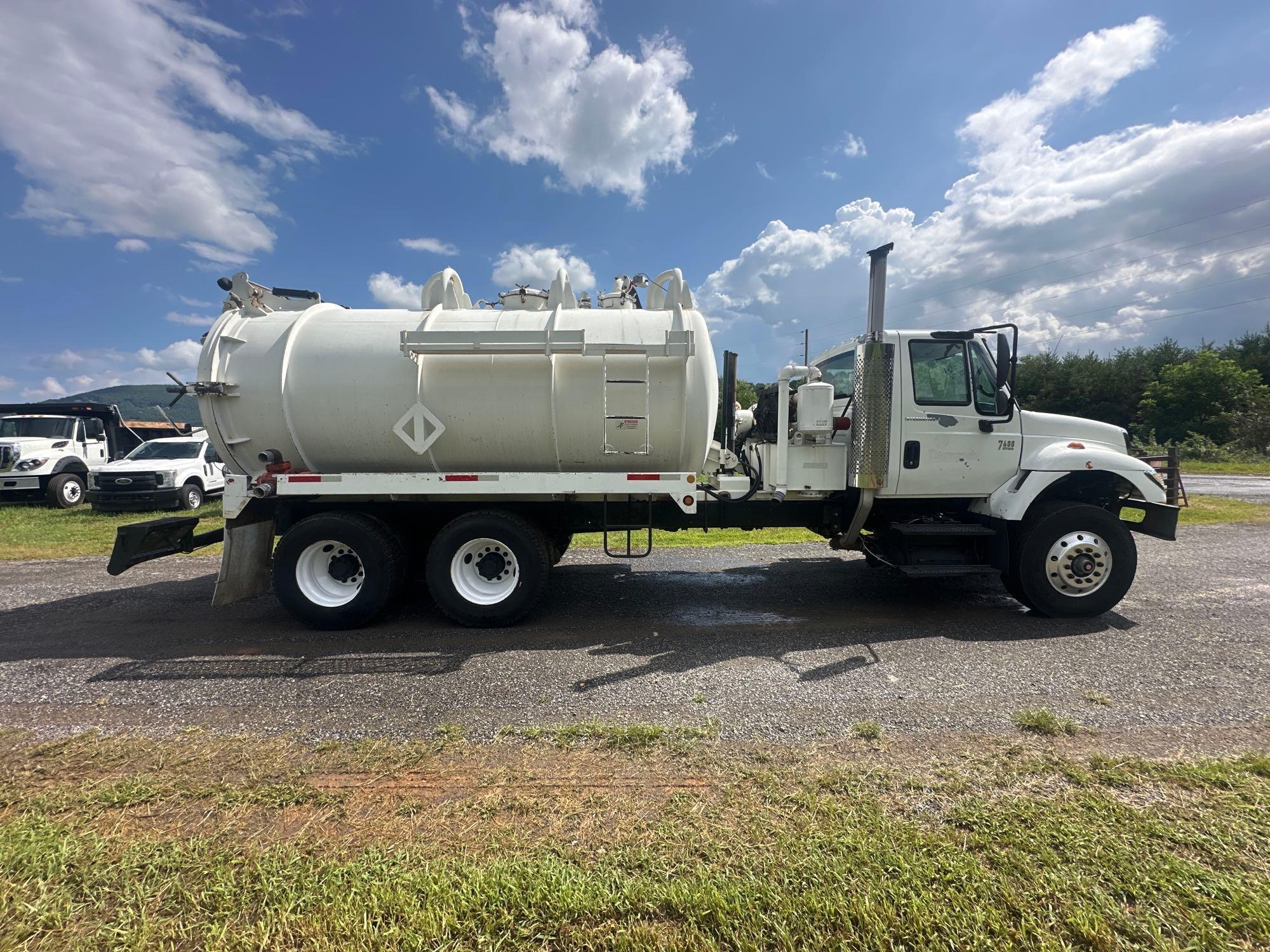 2005 International 7400