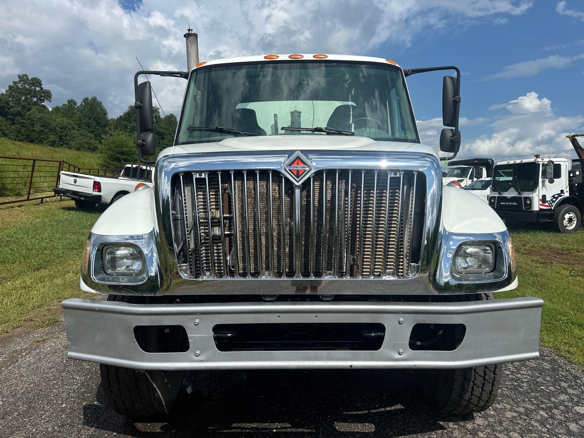 2005 International 7400