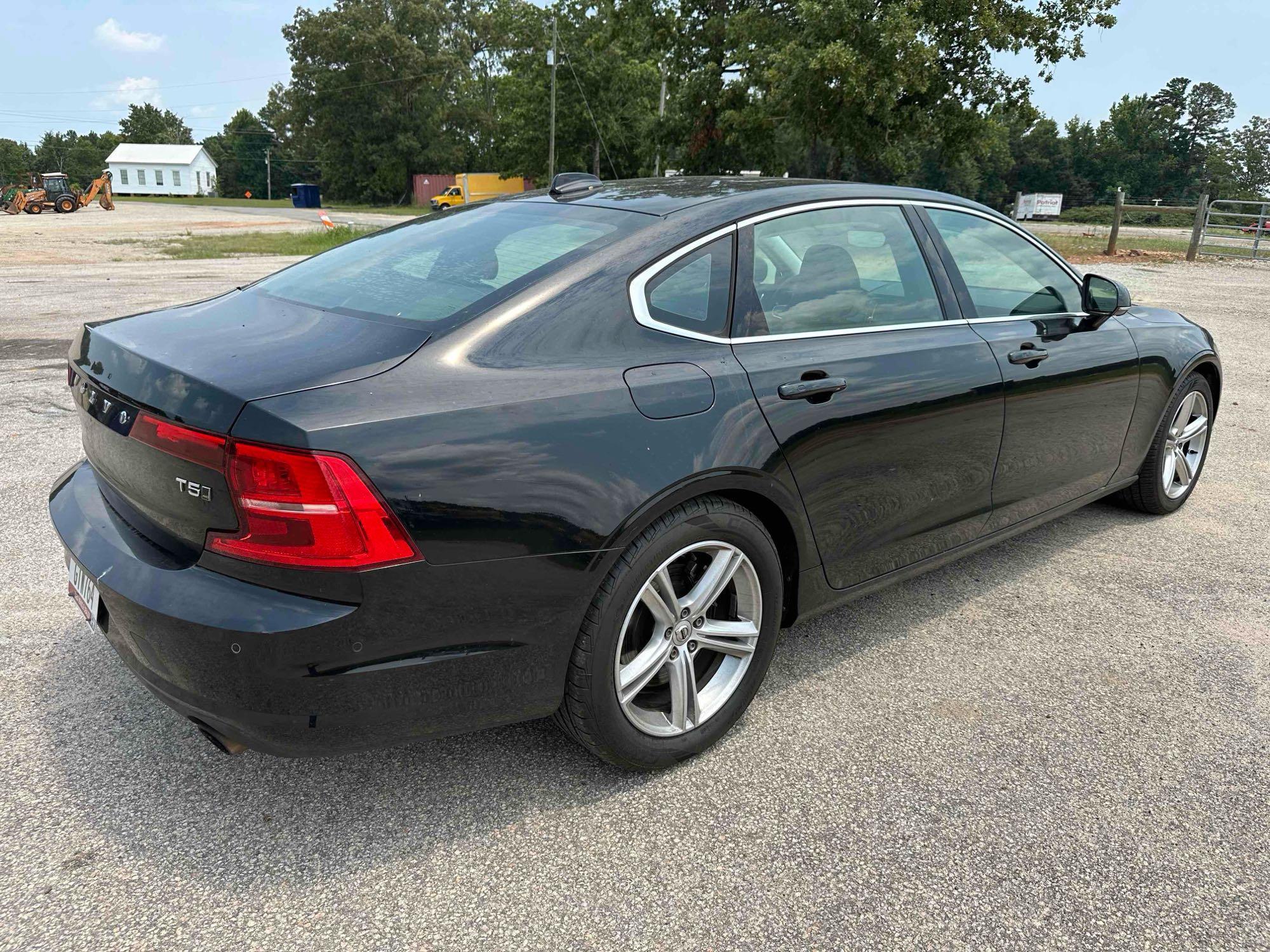 2018 Volvo S90
