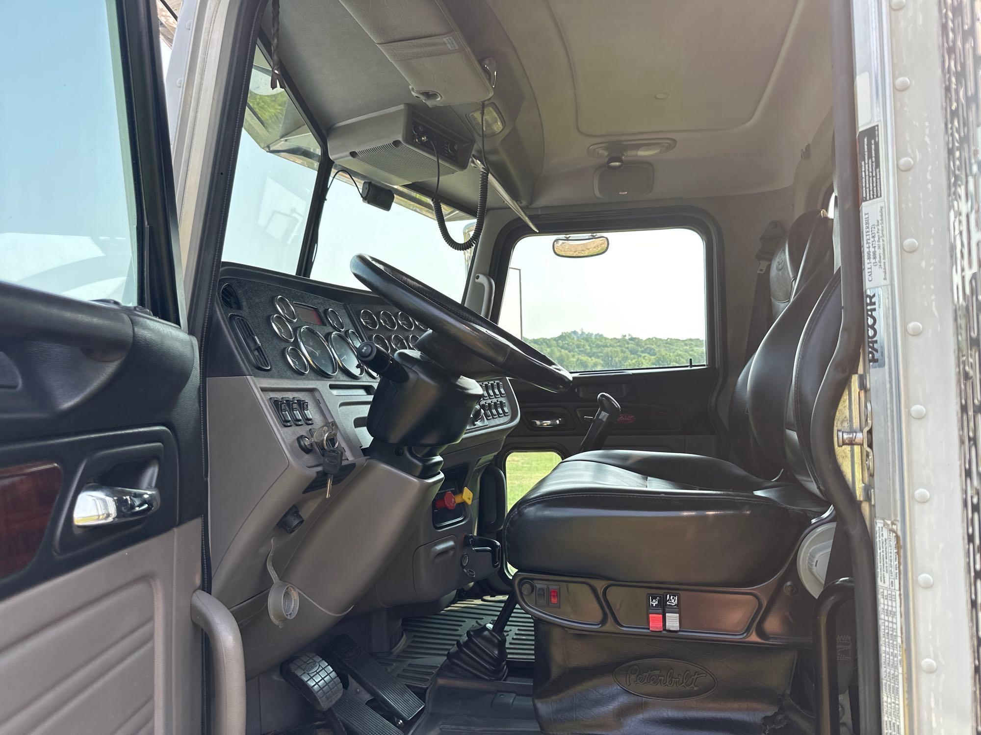 2020 Peterbilt 389