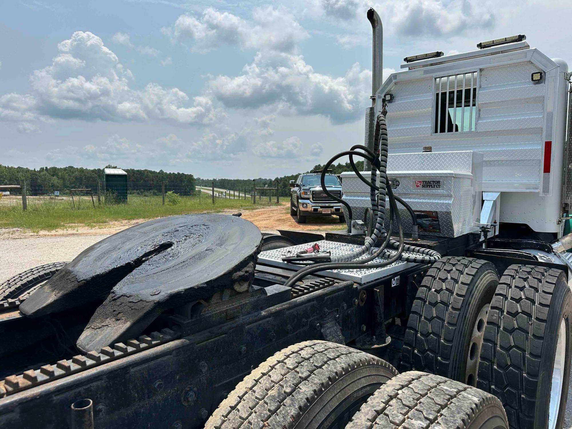 2007 Peterbilt 379