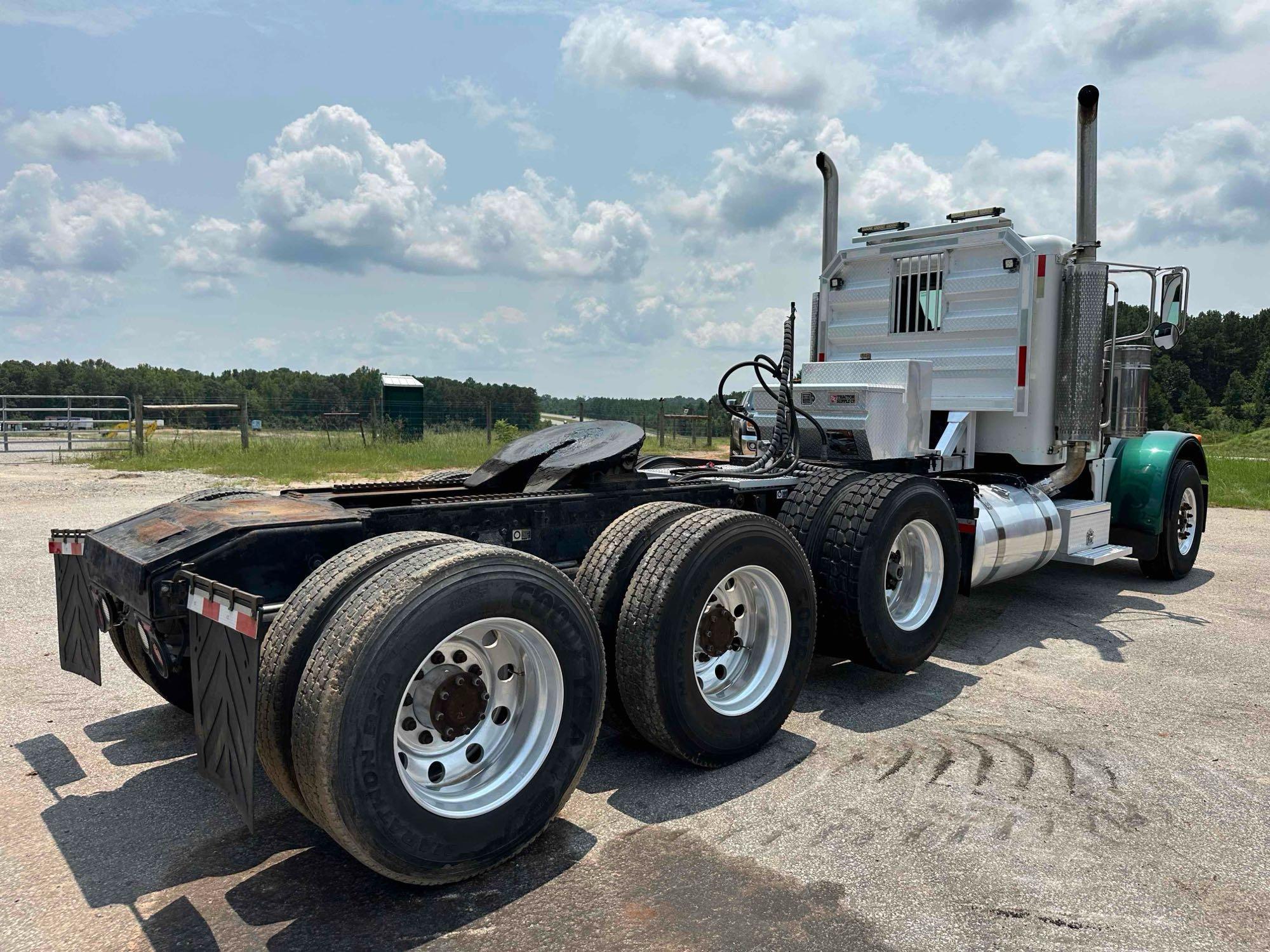 2007 Peterbilt 379