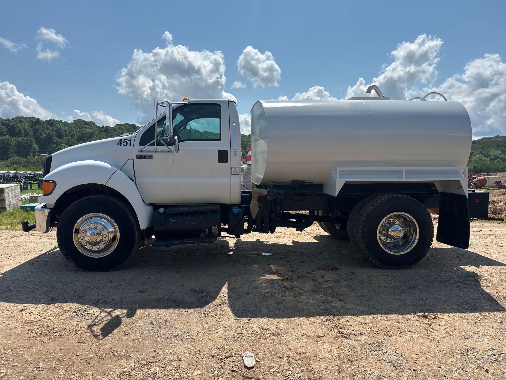 2012 Ford F750