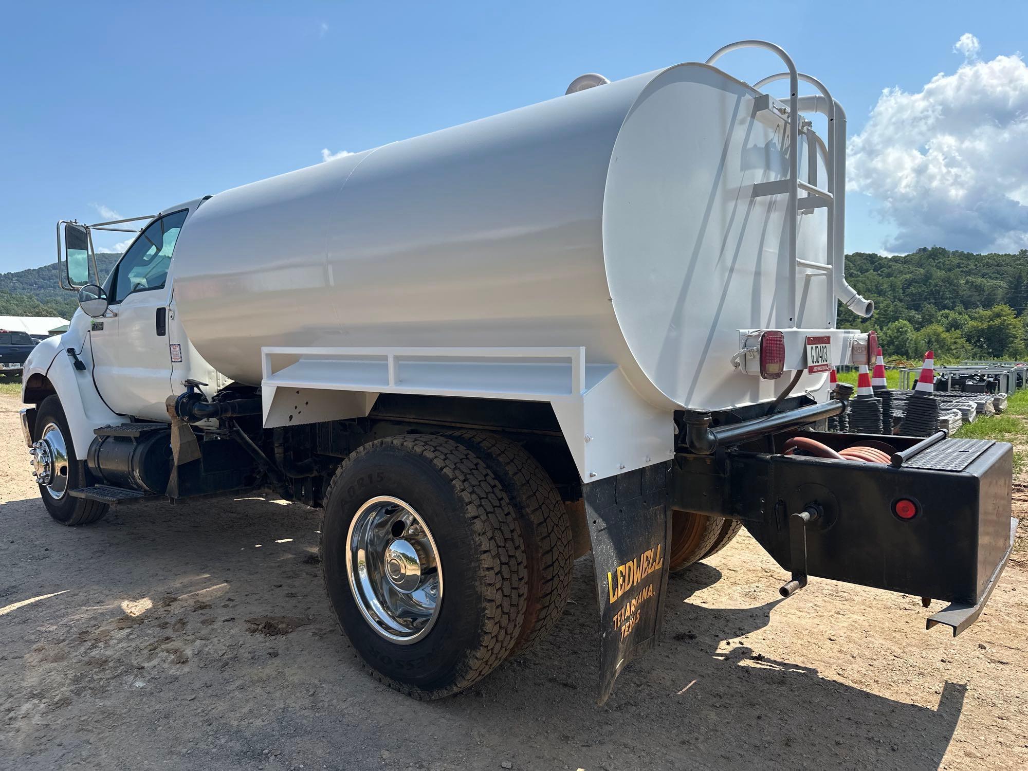 2012 Ford F750